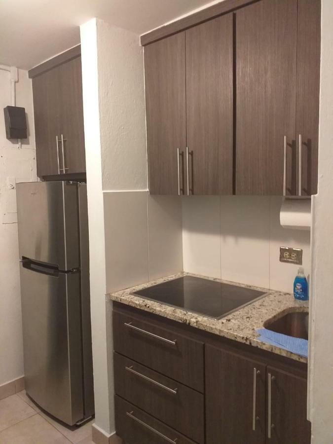 Beach Front Apt 4 At Isla Verde Tower Apartament San Juan Zewnętrze zdjęcie